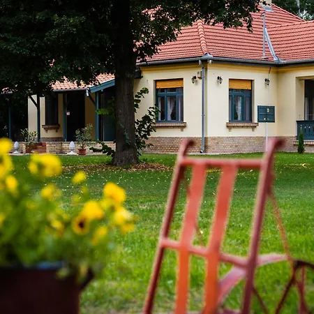 Csengőd Kúria Apartman Csengod