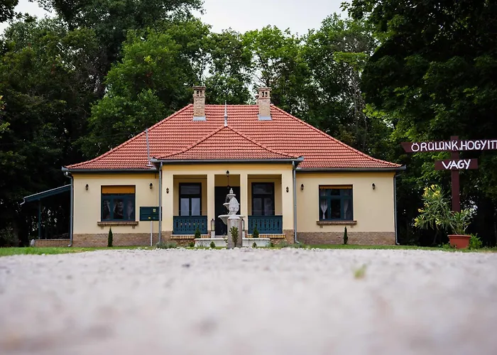 Lejlighed Kuria Csengod