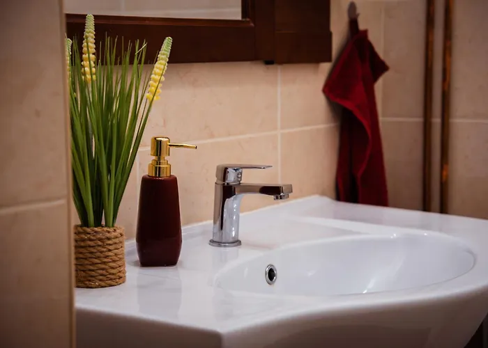 Kuria Lejlighed Csengod