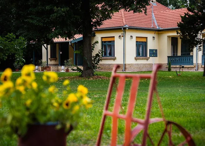 Kuria Lejlighed Csengod